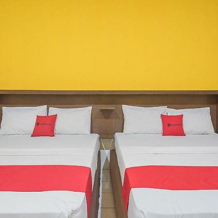 Hotel RedDoorz near Alun Alun Subang Exterior foto